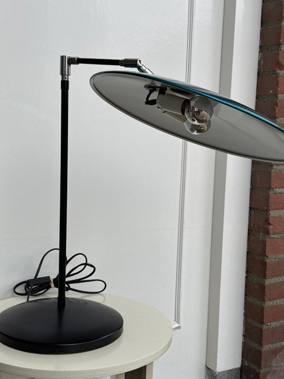 Image 1 of Prachtige vintage Queens Gallery tafellamp blauw 