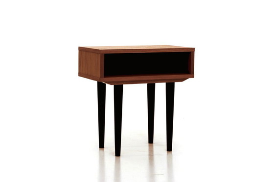 Image 1 of Nachtkastje T-P05