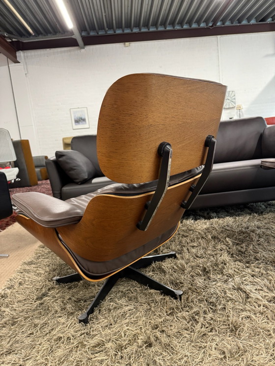 Sillón Lounge Eames – Vitra, Sillas giratorias, Cuero (photo 12 of 14)