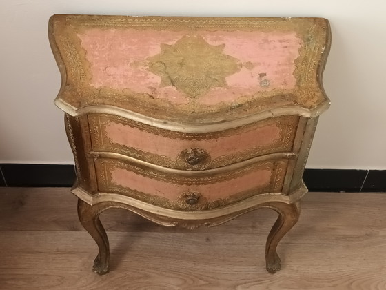 Image 1 of Commode Florentine