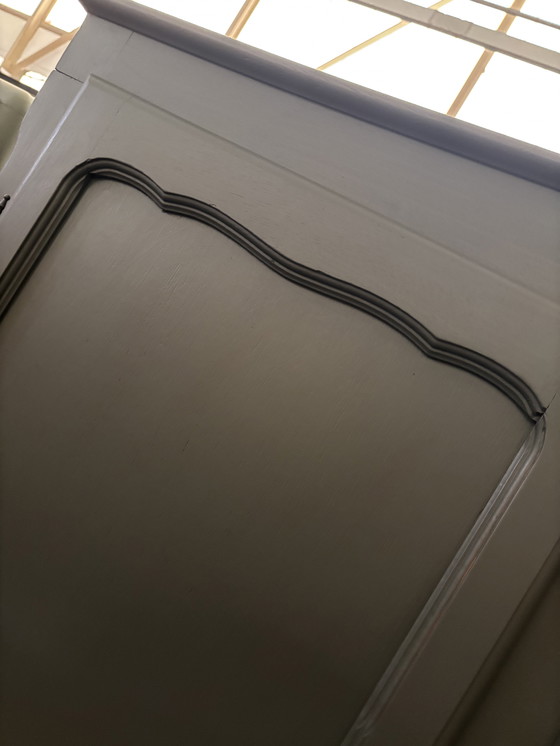 Image 1 of Brocante kledingkast 