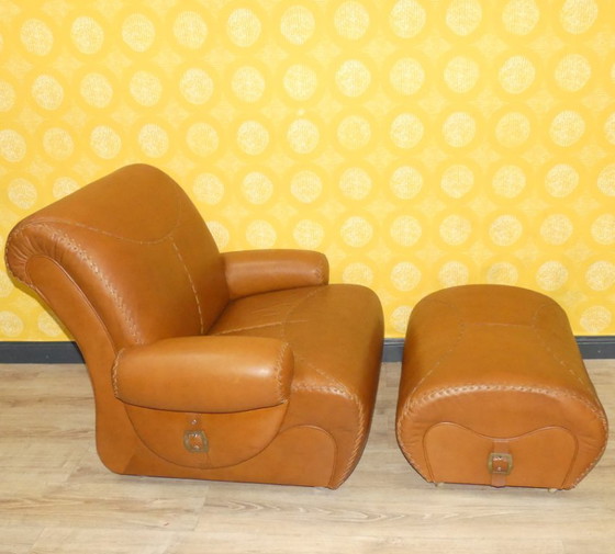 Image 1 of 2 Sitzer Couch Baseball Stil Leder Cognac top Zustand retro vintage 70er Jahre Teil einer GARNITUR modular Armchair karamell joe