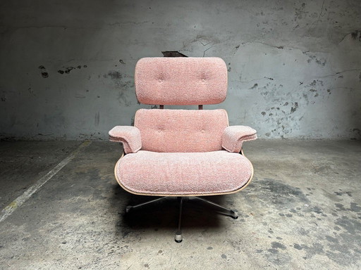 Vitra Eames Lounge Chair XL American Walnut & Chrome Nubia Peach Pink