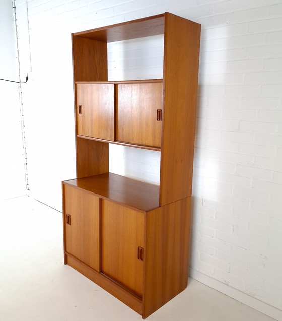 Image 1 of Armario de pared antiguo de teca, diseño danés, década de 1970.