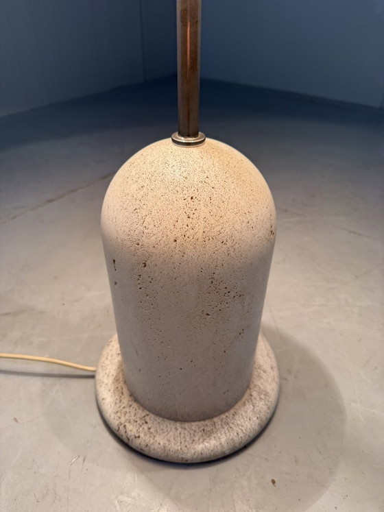 Image 1 of Lámpara de mesa italiana de travertino de mediados de siglo, década de 1960.