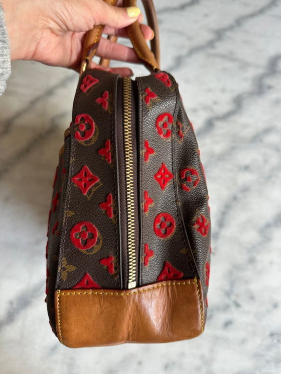 Image 1 of Borsa Louis Vuitton rouge monogramma Tuffage Deauville