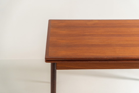 Table à manger danoise extensible en teck, années 1960. – Tables de salle à manger, Wood, Vintage (photo 8 of 11)