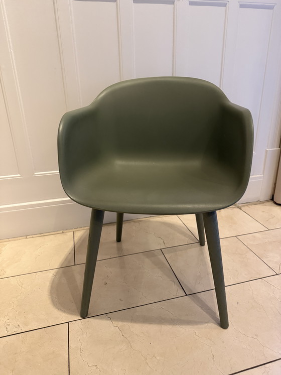 Image 1 of 6 sillas Muuto Fiber Wood verdes