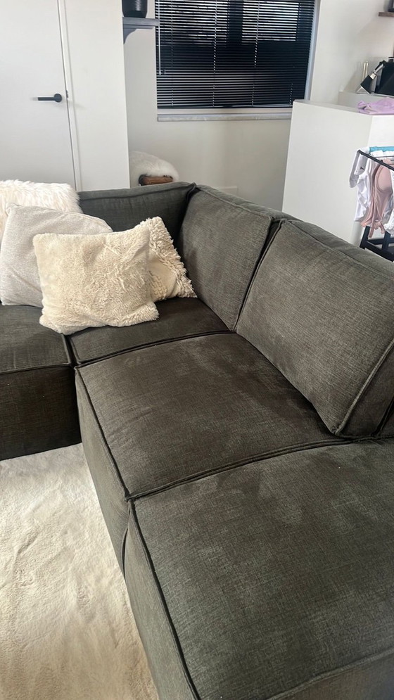 Image 1 of Elegante sofá esquinero verde oliva: duradero y cómodo