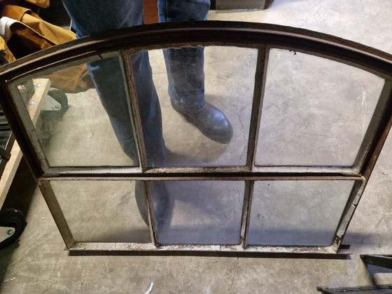 Image 1 of Ancienne fenêtre d'écurie