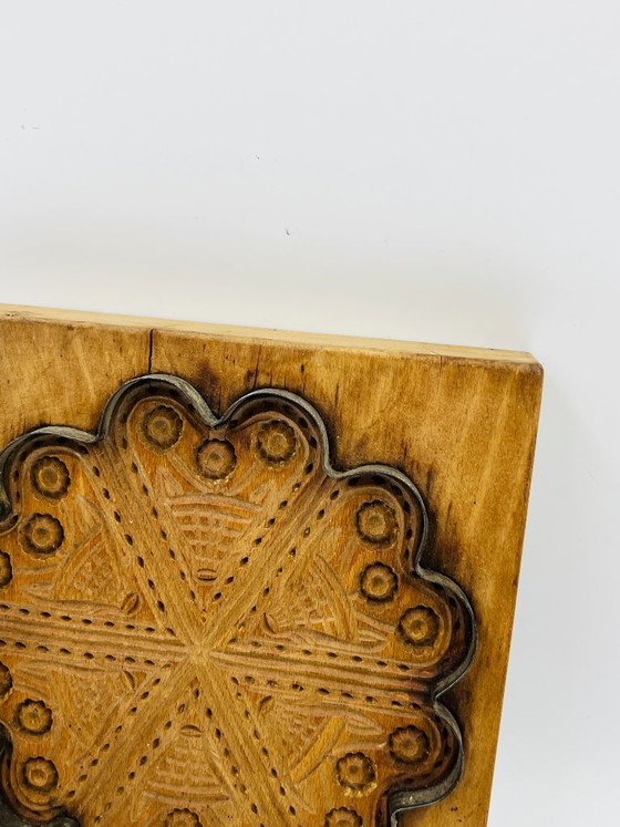 Image 1 of Moule Ancien à Massepain en Bois Sculpté 6 Cœurs Artisanat Traditionnel