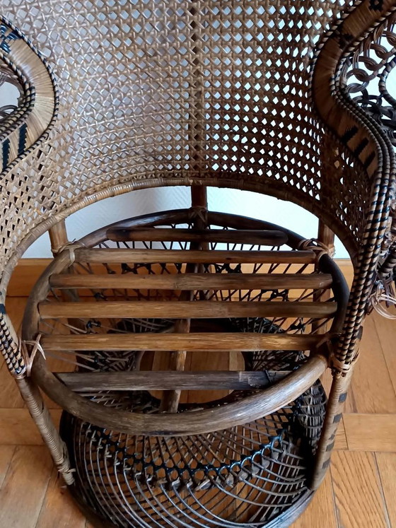 Vintage Emmanuelle Armchair Peacock circa 1960 – Rattan (photo 12 of 12)
