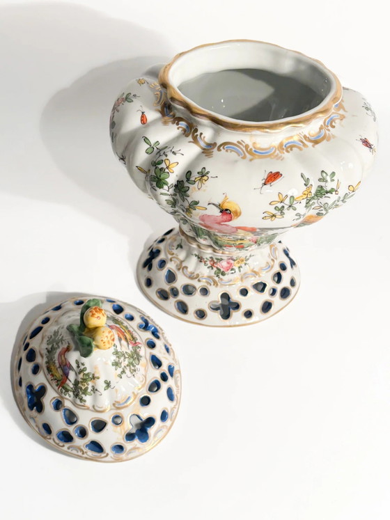 Vase brûleur à parfum en porcelaine française peinte à la main, années 1920 – Objets déco (photo 14 of 19)