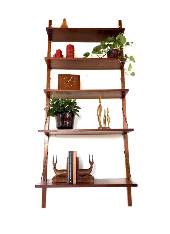 Vintage Deens Teakhouten Wandsysteem ‘60 – Wandkast, Wood, Brass (photo 9 of 13)