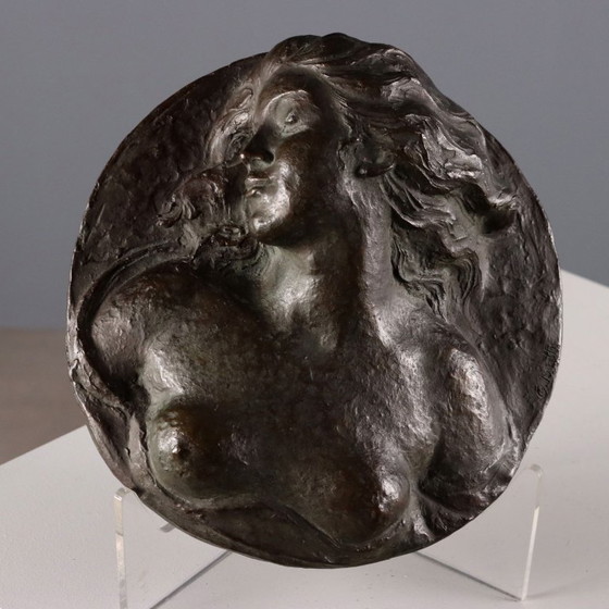 Image 1 of Een paar bronzen panelen, gesigneerd door G. Botta.