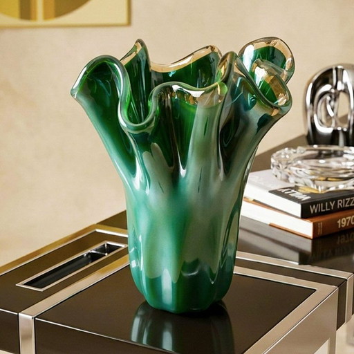 1970s Exquisite "Fazzoletto" Murano Glass Vase by Dogi. Made in Italy