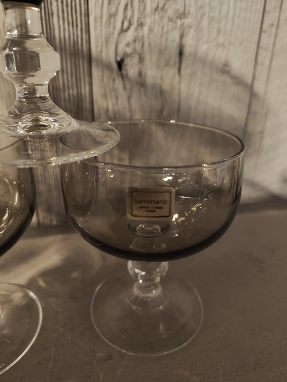 Image 1 of 5 bicchieri vintage con stelo in vetro trasparente fumé, Luminarc, Verrerie d'Arques Francia, anni '70