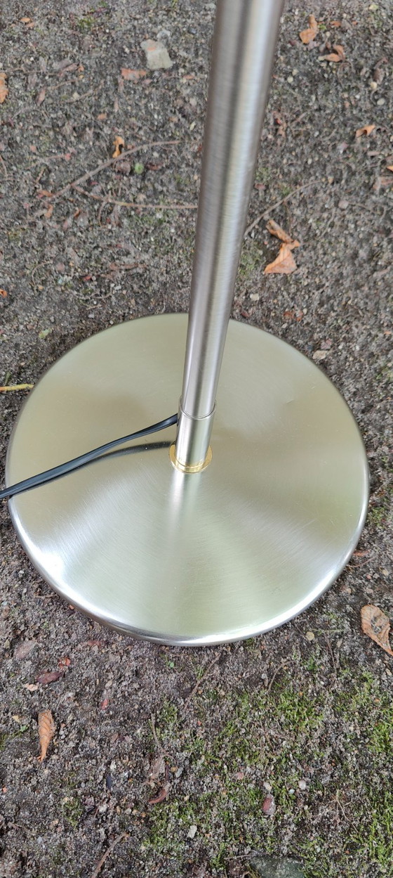 Image 1 of Tweekleurige verstelbare vloerlamp van Holtkoetter uit de jaren 80