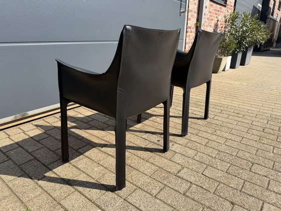 Image 1 of 2x Cassina Cab 413 Mario Bellini met armleuningn in zwart Tuig leder