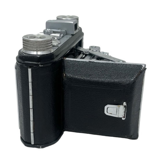 Image 1 of German Welta Welti I Meyer-Optik Trioplan 2.9/50 camera, 1950s, in working order