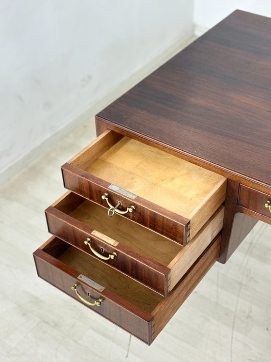 Image 1 of Bellissima scrivania indipendente / scrivania da ufficio in mogano / scrivania da lavoro / scrivania vintage