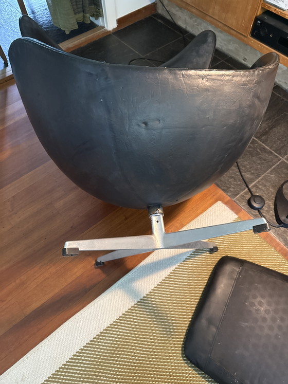Image 1 of Silla huevo