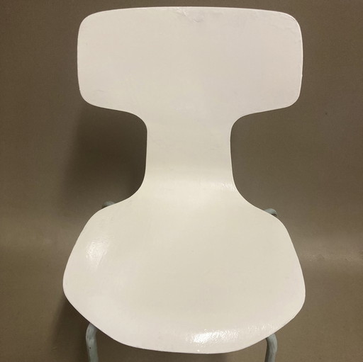 Chair Model 3123 Child Arne Jacobsen