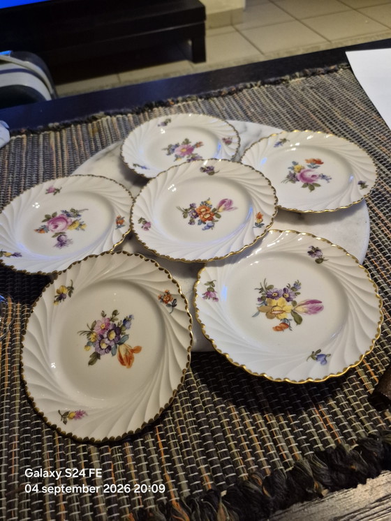 Nymphenberg Porcelain – Crockery (photo 4 of 5)