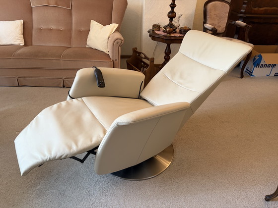 Image 1 of Sillón reclinable eléctrico de cuero - Ajustable