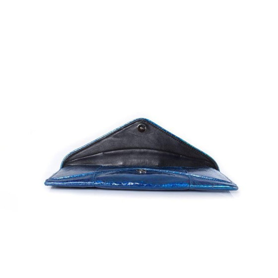 Image 1 of Maison Du Posh, Clutch aus blau-metallic beschichtetem Pythonleder