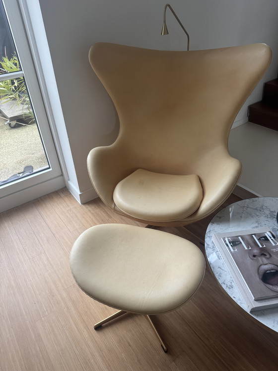 Image 1 of Fritz Hanssen egg chair met voetenbankje collectors item 60 year