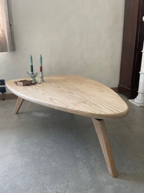 Dreieckiger Couchtisch – Couchtische, Wood (photo 5 of 5)