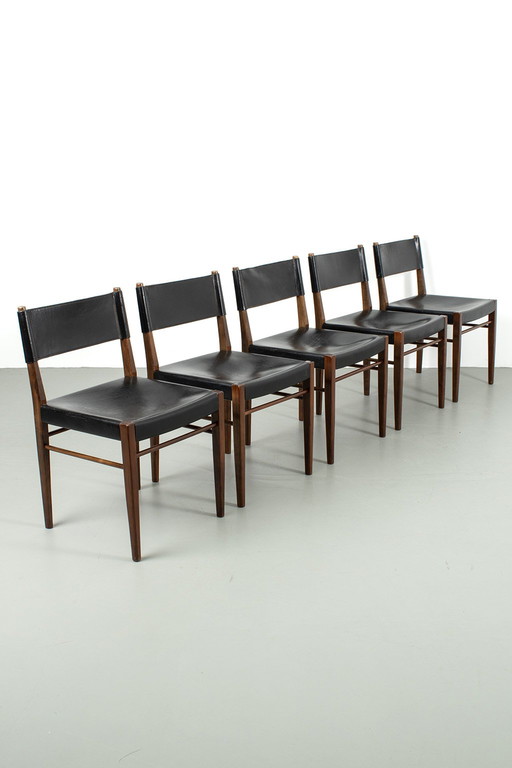 Set van 5 vintage stoelen met stevig leer