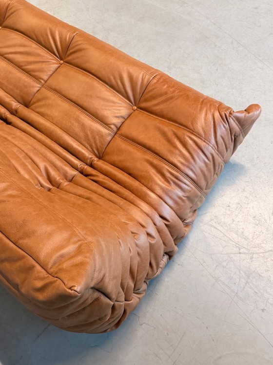 Image 1 of Originale Ligne Roset - Togo 3 posti - Cognac