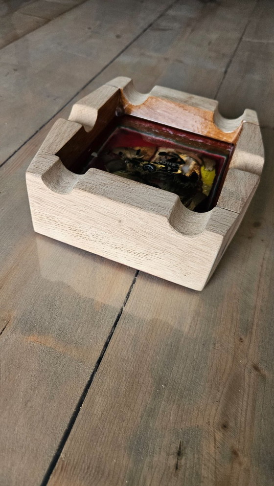 Image 1 of Exclusive Artequi "Ferrari Tribute" Ashtray – Handcrafted from Thin Oak & Epoxy – 1947 Heritage Edition