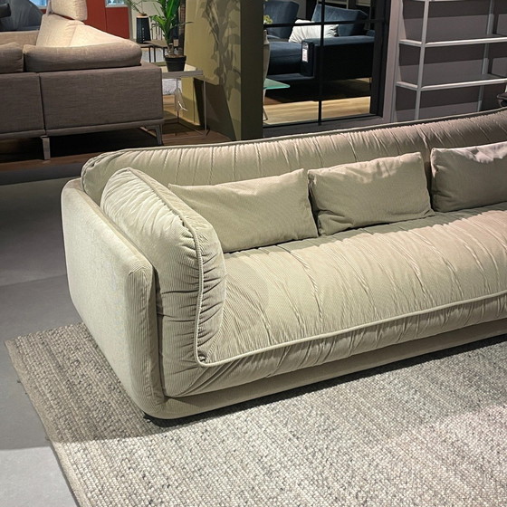 Image 1 of Leolux Lunetta 3.5-seater sofa