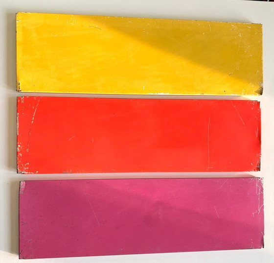 Image 1 of Mensole da parete vintage Tomado – metallo nero e mensole colorate