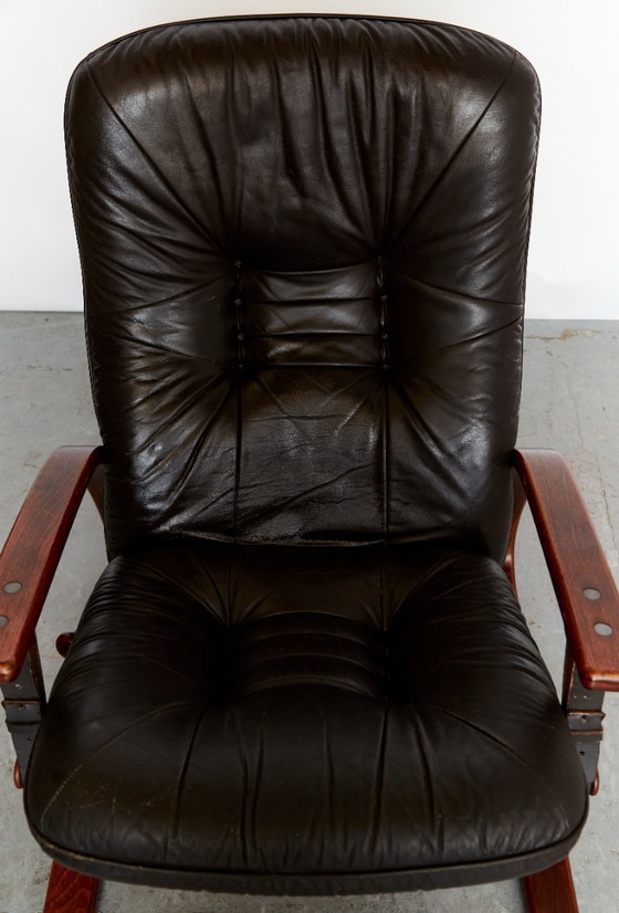 Image 1 of Poltrona vintage scandinava con pouf di Arnt Lande per Westnofa, anni '70