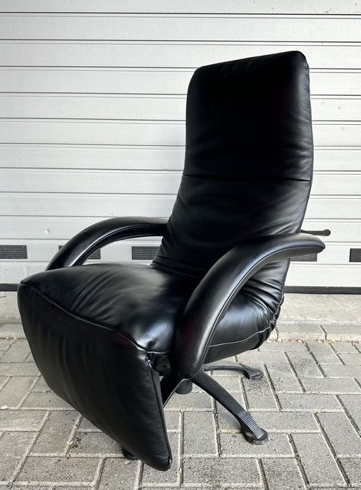 Jori Yoga design recliner