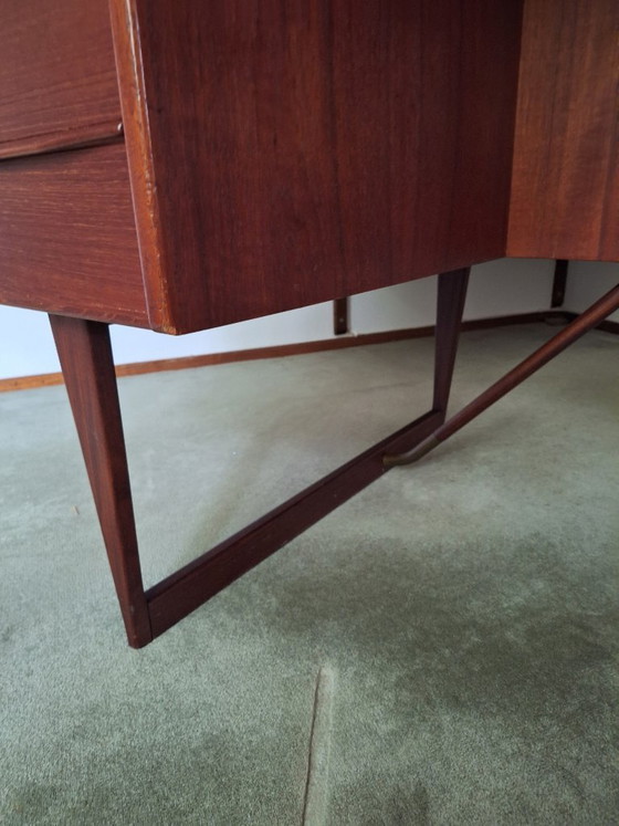 Boomerang desk by Peter Løvig Nielsen, 1960s – Wood (photo 22 of 25)