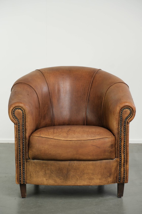 Bella Poltrona Club Vintage in Pelle di Pecora Colore Cognac con un Aspetto Robusto – Poltrone, Leather (photo 2 of 14)