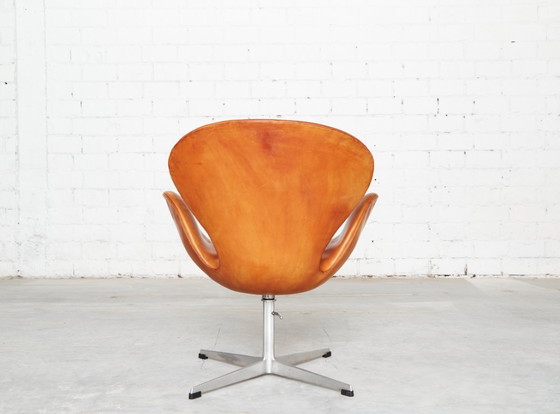 Image 1 of Sedia Swan disegnata da Arne Jacobsen per Fritz Hansen