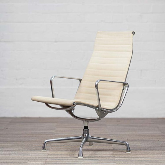 Image 1 of 1X Herman Miller Charles Ray Eames Ea116