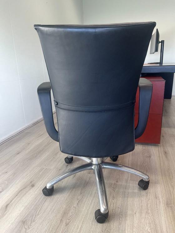 Image 1 of 2x Poltrona Frau „Brief Meeting“ Design-Bürostühle – Emilio Ambasz – Italienisches Design