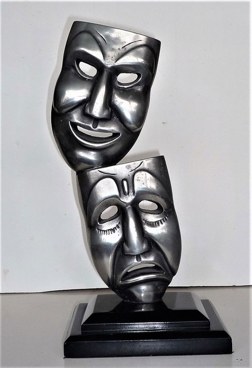 (Bromley, Regno Unito) - Compulsion Gallery Maschere teatrali Sculture