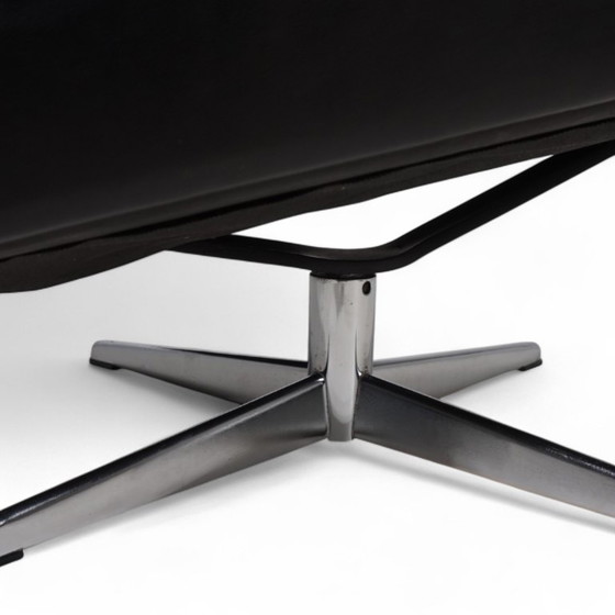 Image 1 of Carl Straub zwarte leren loungestoel, 1960