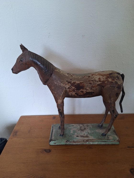 Image 1 of Figurine vintage en bois cheval