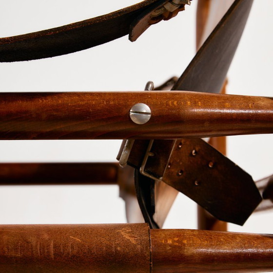 Image 1 of Poltrona e pouf in pelle di vitello ungherese, set da 2