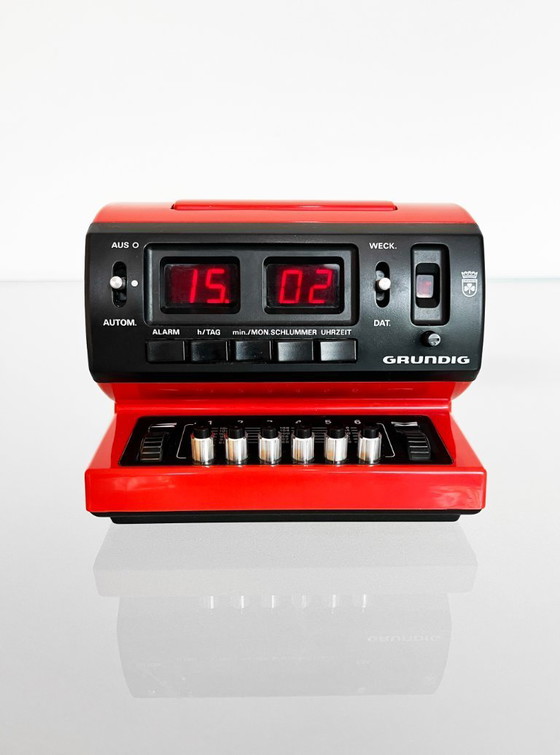 Image 1 of Vintage Space Age Grundig Alarm Clock Radio Sonoclock 500