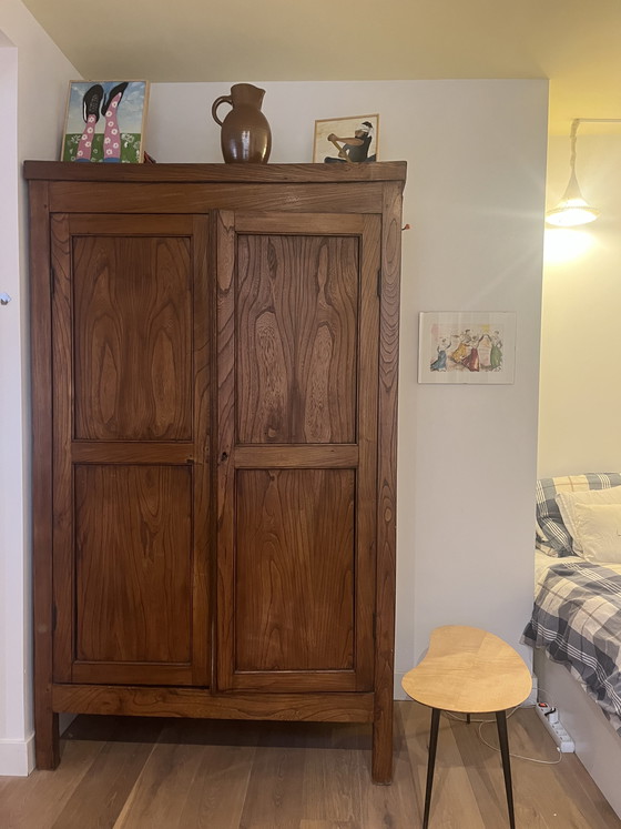 Image 1 of Vintage Massif Houten Kast Donker 